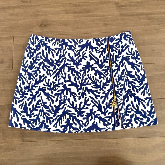 Lilly Pulitzer Dresses & Skirts - Lilly Pulitzer Auden Treasure Navy and White Patterned Skort Skirt